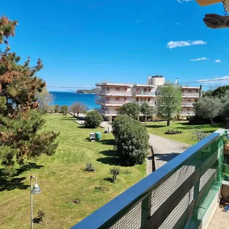 Seaview Lovely One Bedroom Daire Olympiada