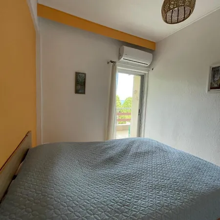 Seaview Lovely One Bedroom Daire Olympiada